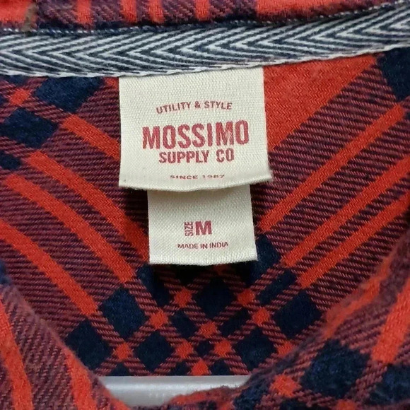 Long sleeve size medium red and blue flannel mossimo company - Picture 2 of 4